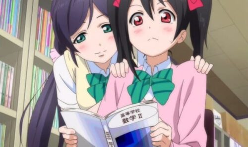 ※だいぶ前※にこ「くっ!レズゾンビがこんなところにまで!」穂乃果「ダメ、この先は行き止まりだよ!」凛「うう……かよちん……」グスッ