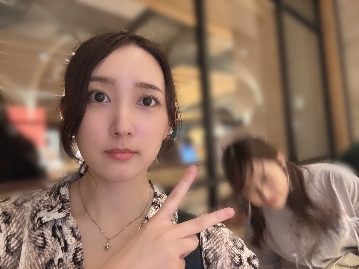 %title%【画像】結木ゆなさんと三宅美羽さん、餃子【声優】