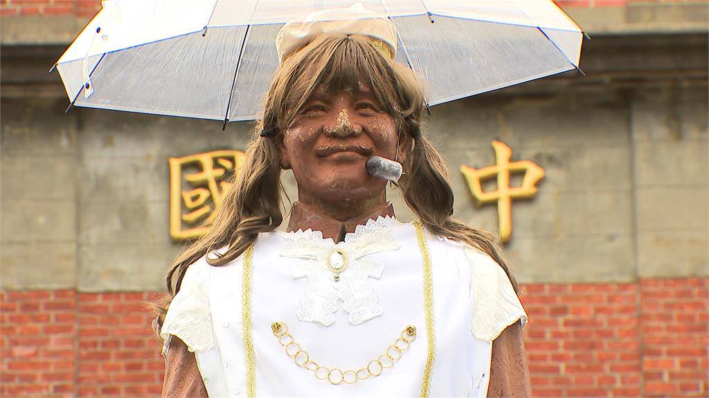 %title%【画像】ルビィちゃん、台湾の高校に【AiScReam】